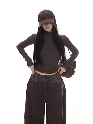 Waist-Accentuating